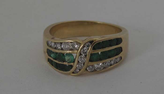 emerald diamond ring 