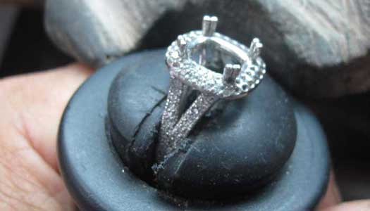 sample of diamond ring setting 